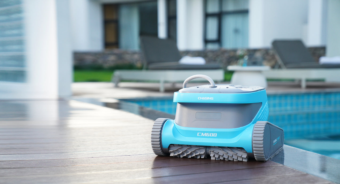 CHASING CM600 - Medencetisztító-robot