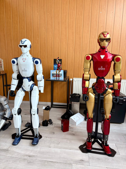 Megérkezett Magyarországra a Unitree R1 humanoid robot